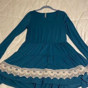 Long sleeve blue blouse